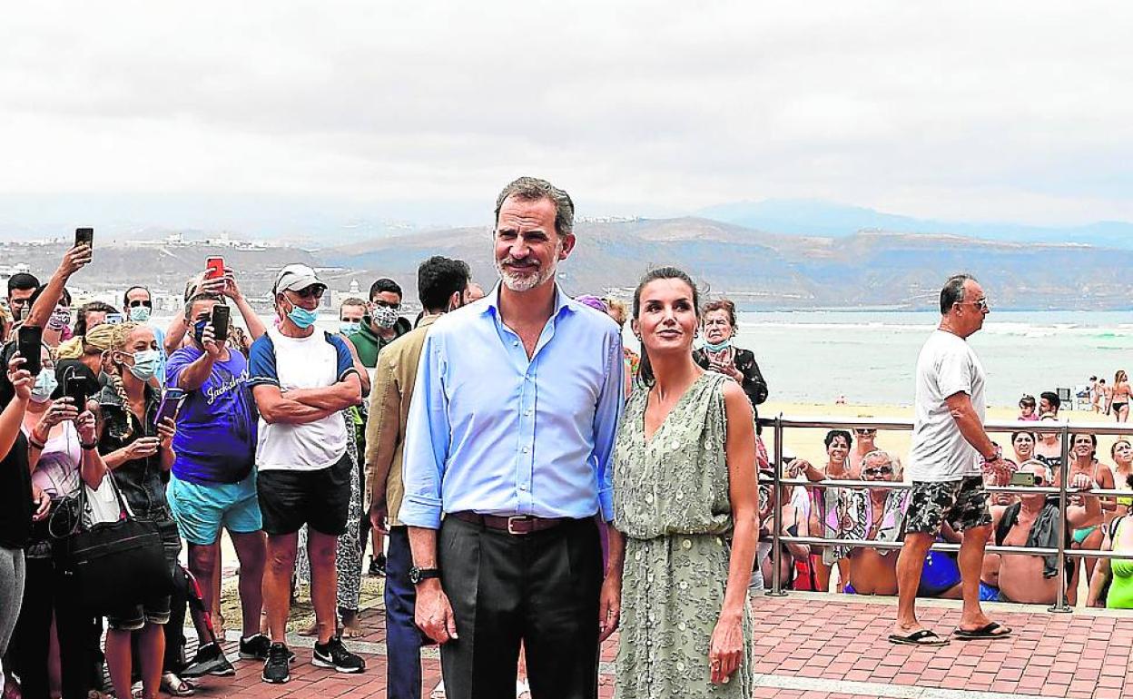 Con rey y sin reformas