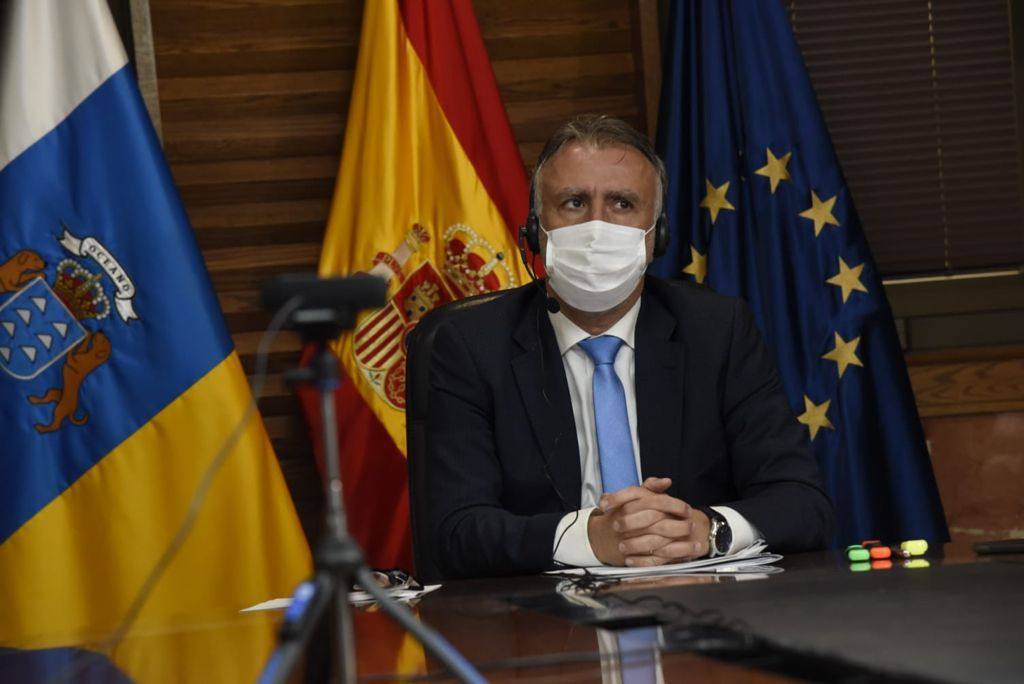 Ángel Víctor Torres, en la Asamblea Legislativas Regionales de la Unión Europea. 