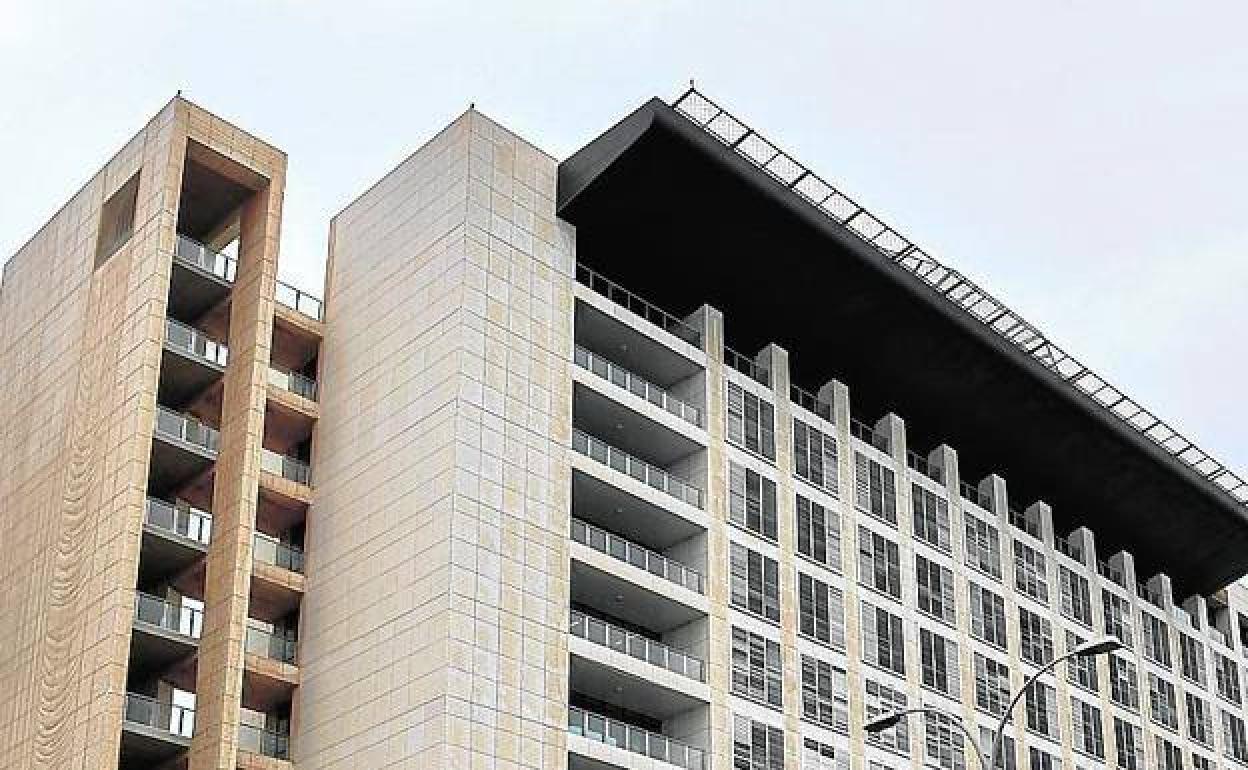 Intersindical Canaria denunciará a Sanidad si no refuerza el personal de Enfermería del Hospital Insular