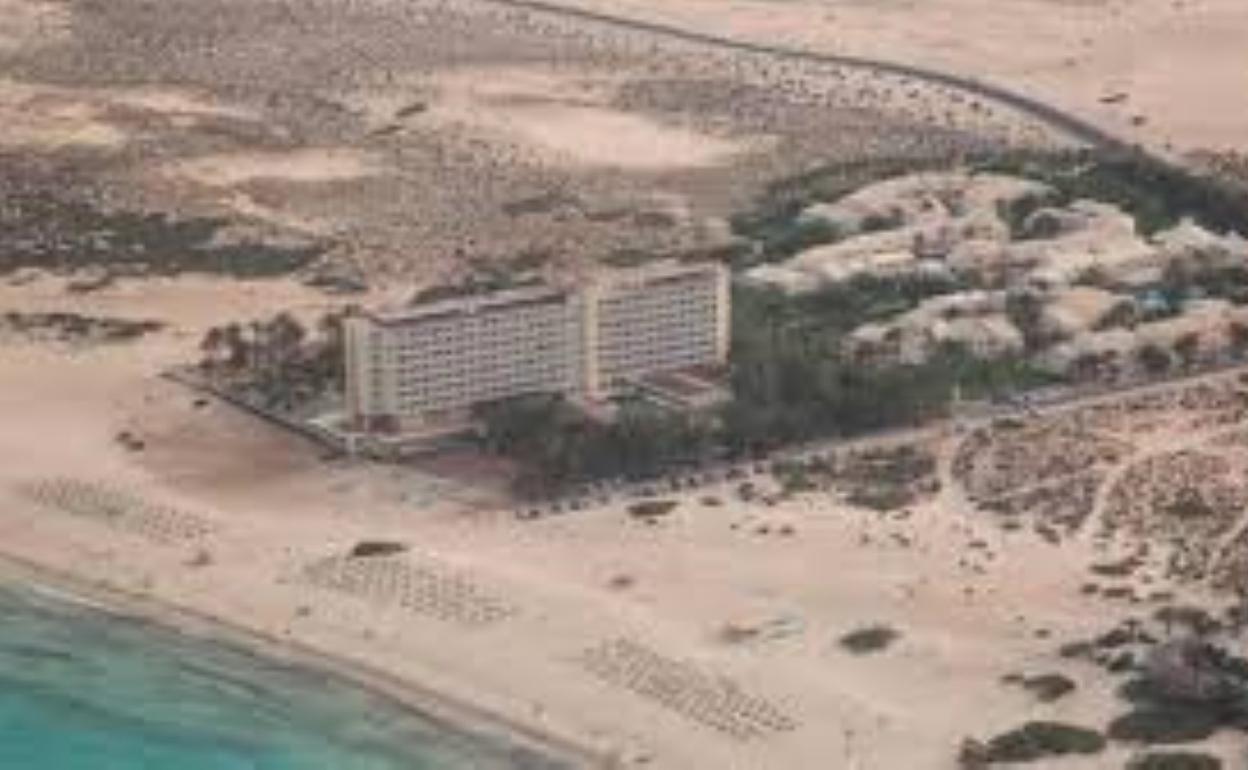 La gestión de Costas es una de las competencias más demandas por Canarias. Facilitaría procesos como el del Hotel Oliva Beach de Corralejo 