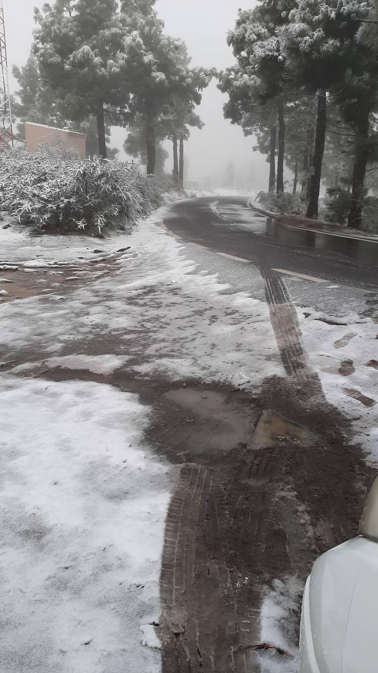 Fotos: La cumbre se tiñe de blanco