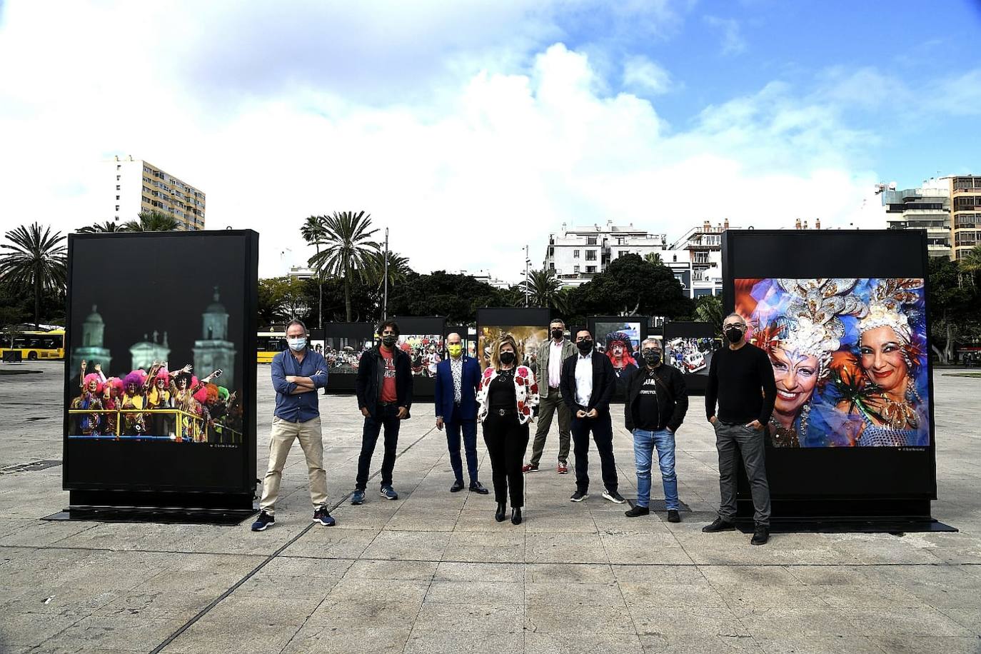 De izquierda a derecha, Nacho G. Oramas, Arcadio Suárez, Agustín Díaz, Inmaculada Medina, Antonio Domingo, Israel Yeyes Juan Carlos Alonso, Tony Hernández. 