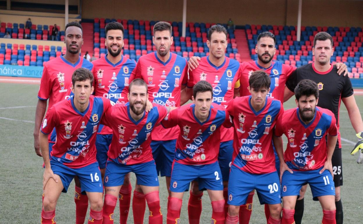 Alineación de la Unión Deportiva Lanzarote en un encuentro de esta misma temporada. 