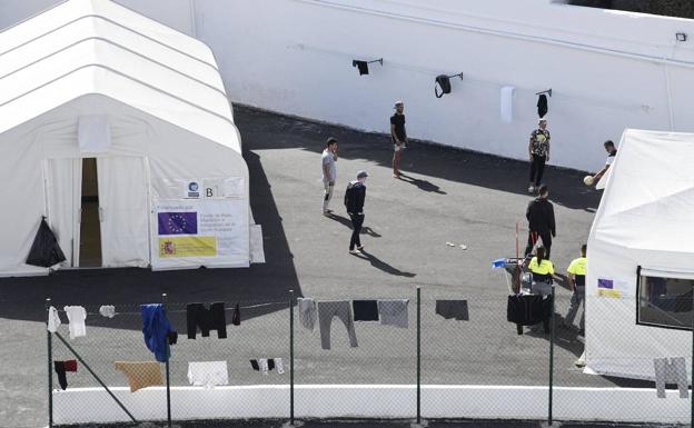 El PP pide que no se instalen más campamentos de inmigrantes en Las Palmas