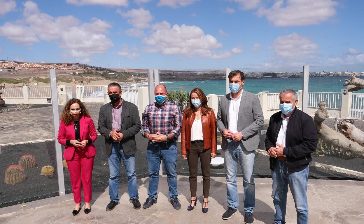 Sandra Domínguez (AMF), Claudio Gutiérrez (PP), Sergio Lloret (AMF), Lola García (CC) y Mario Cabrera (CC). 