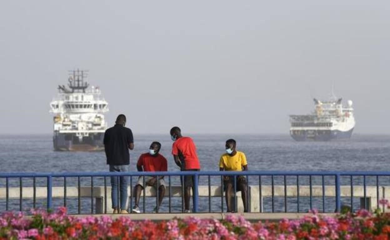 Los cabildos piden un reparto de menores migrantes según la capacidad de cada isla