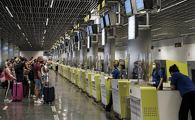 Jet2 espera mover a dos millones de turistas británicos a Canarias este verano