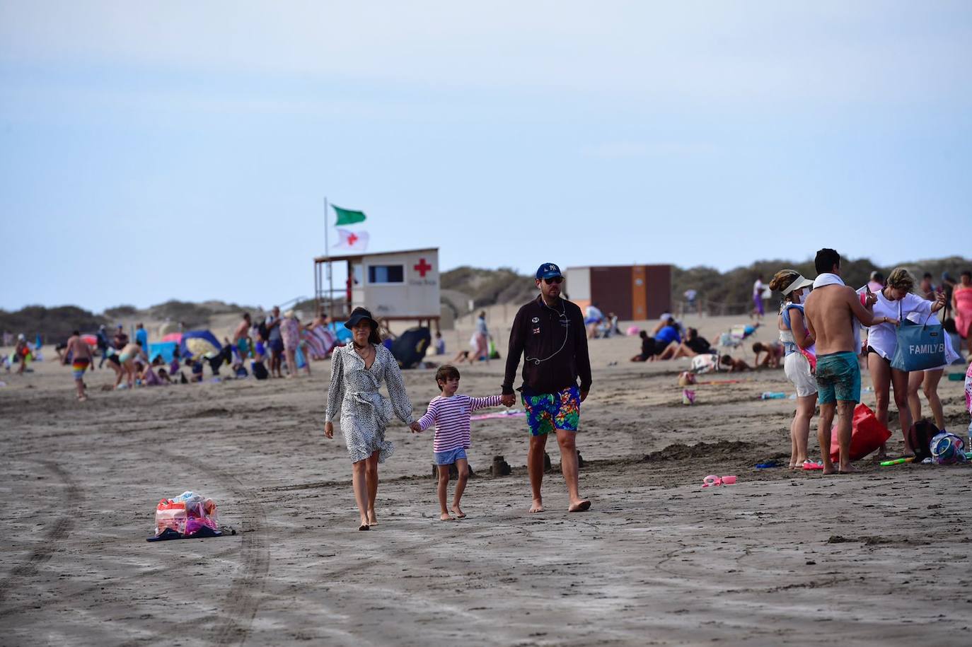 Fotos: El viento y el oleaje dejan a medio gas las playas del sur de Gran Canaria