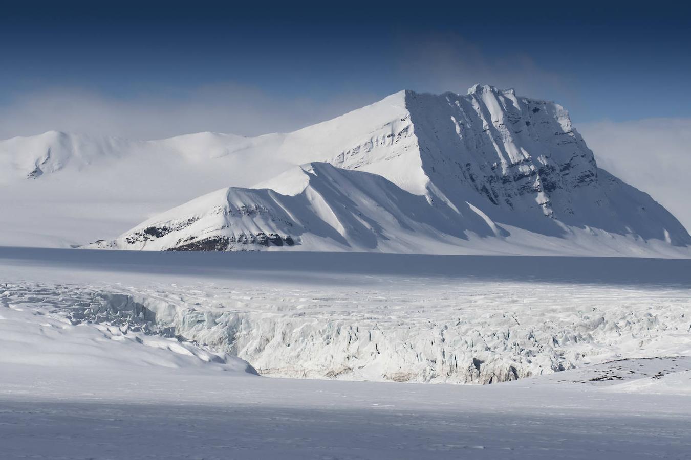 Fotos: Las impresionantes imágenes de naturaleza extrema en la isla de Svalbard