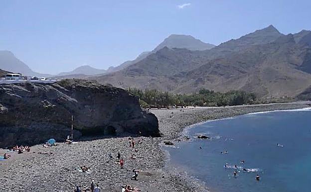 Foto de la playa de La Aldea de San Nicolás. 
