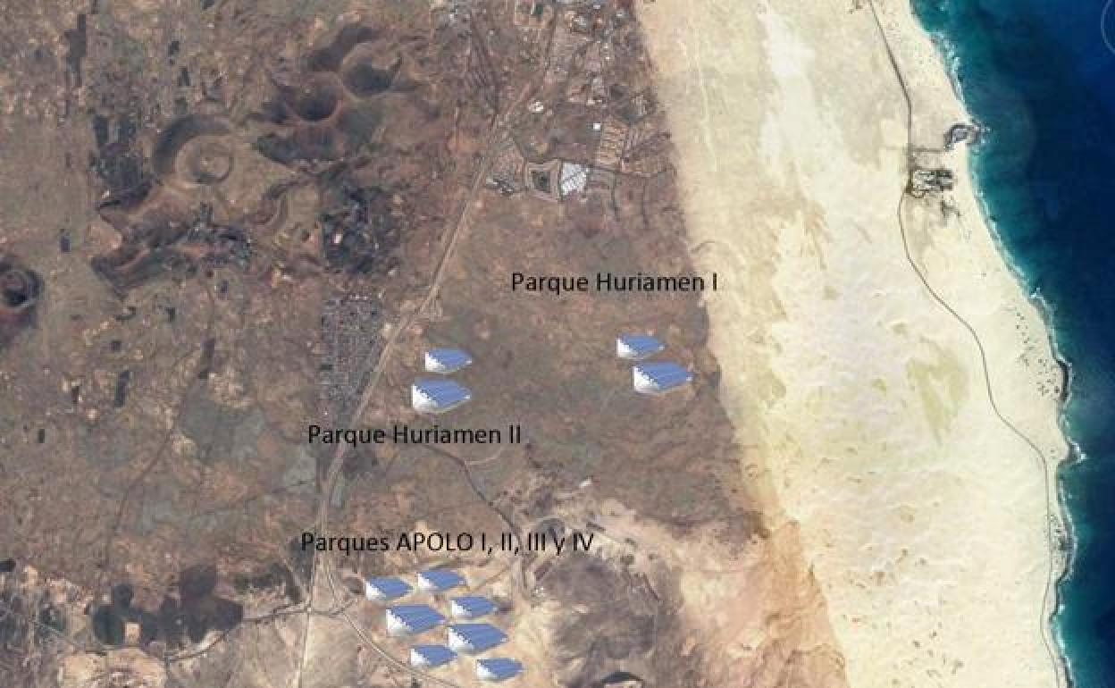 Los cuatro parques solares Apolo se situarían entre el parque natural y el cruce de Lajares. 