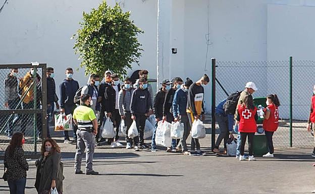 Llegad de un grupo de personas desde los hoteles del sur al Canarias 50 este enero.