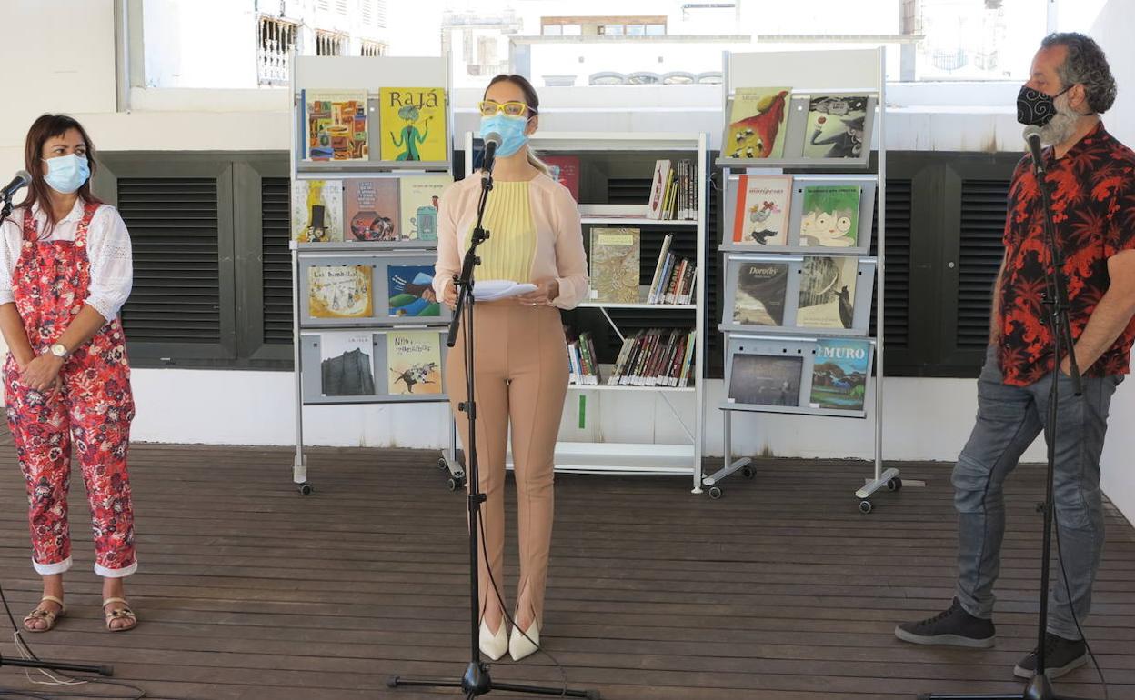 Nieves Pérez, Guacimara Medina y Luifer Rodríguez. 