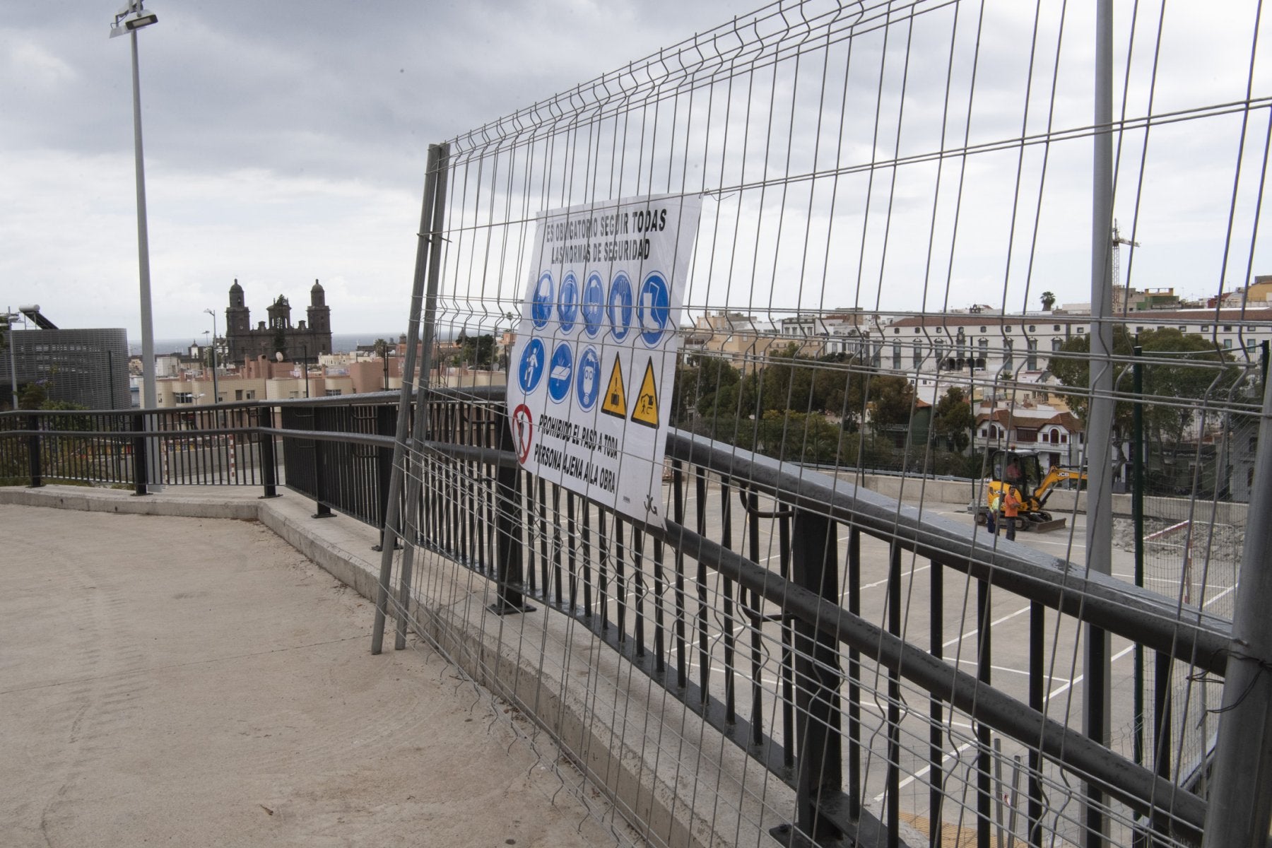 Imagen del inicio de los trabajos este lunes. 