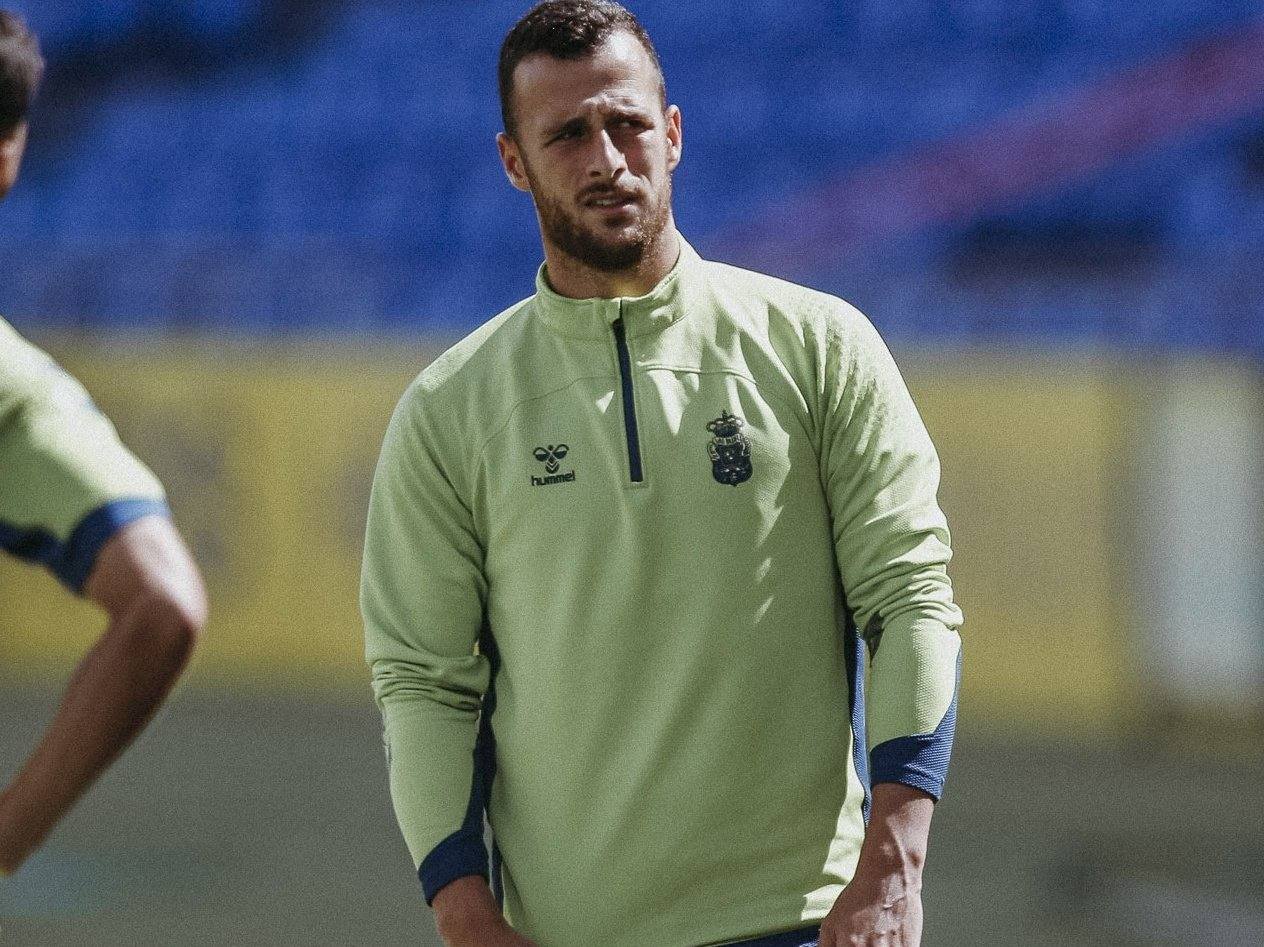 Ale Díez durante un entrenamiento con la UD. 