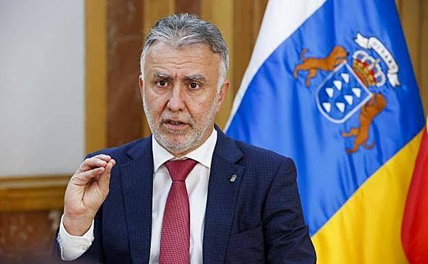 Ángel Víctor Torres, durante una rueda de prensa. 