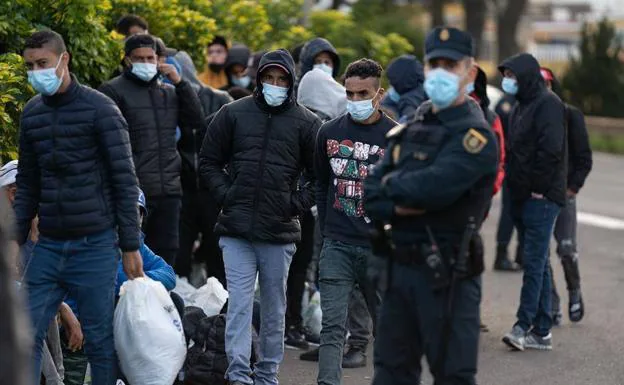 Varios detenidos por una pelea en el campamento de Las Canteras