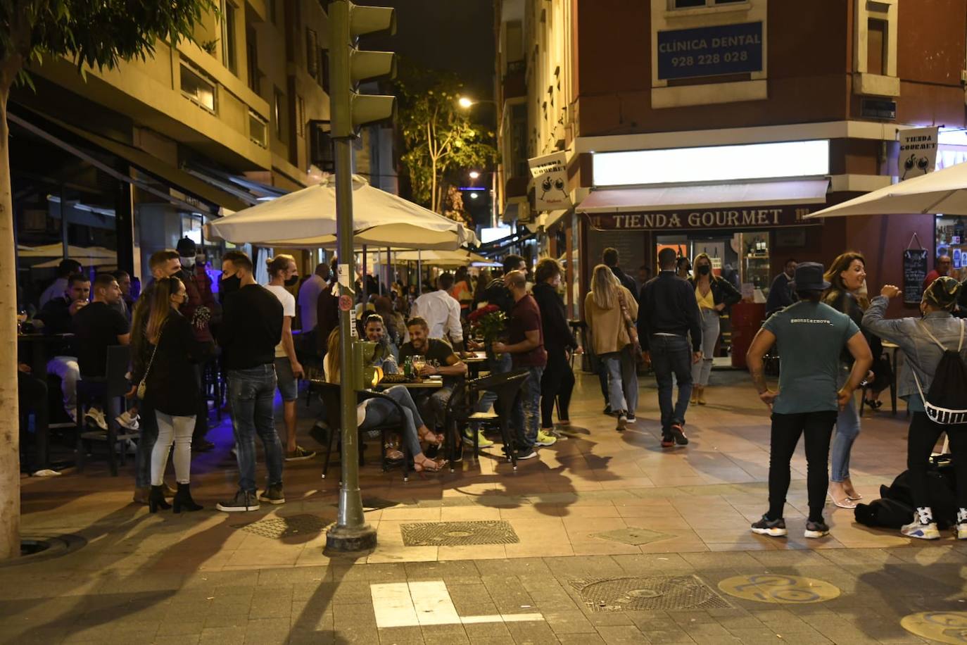 Fotos: Primer viernes sin toque de queda en Canarias-