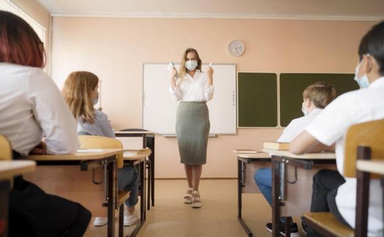 Educación y sindicatos acuerdan una nueva regulación de las listas de empleo del personal docente interino