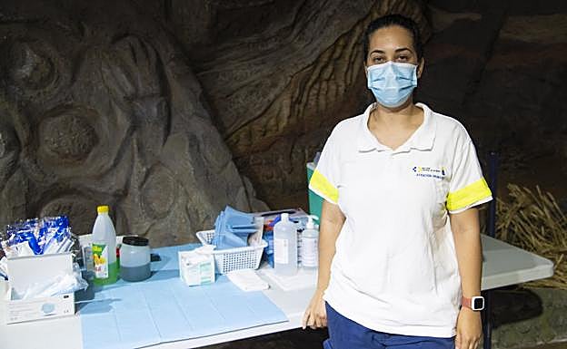 Vanesa Santana, una de las coordinadoras del punto de vacunación del Elder. 