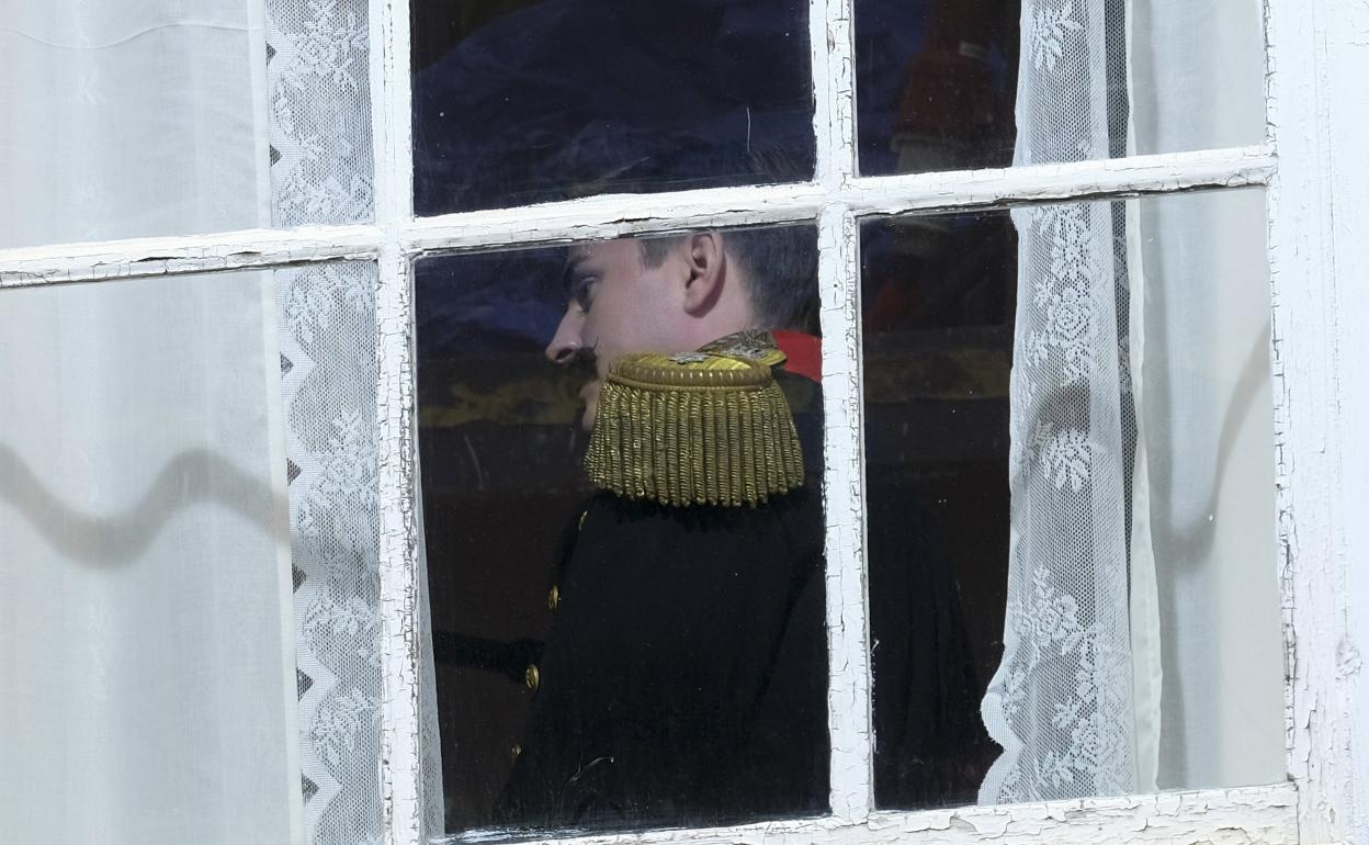 Un actor de 'Empire', ayer, durante el rodaje en la finca de Osorio.