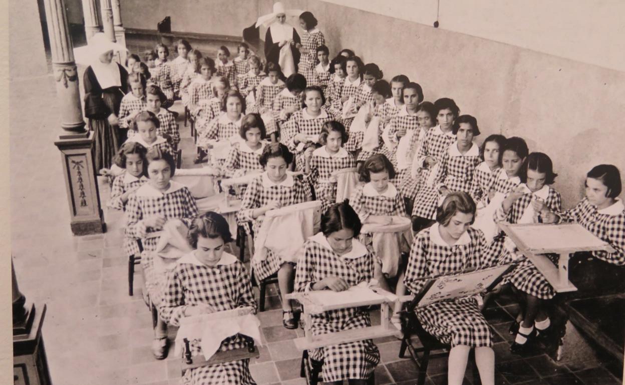 La retrospectiva histórica ha sido posible gracias a la Fedac. 