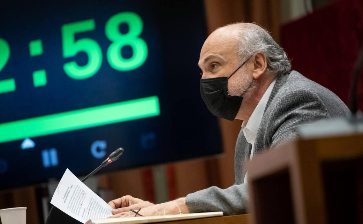 La presencia de Pomares impide que la Junta de Control se apruebe en la primera votación