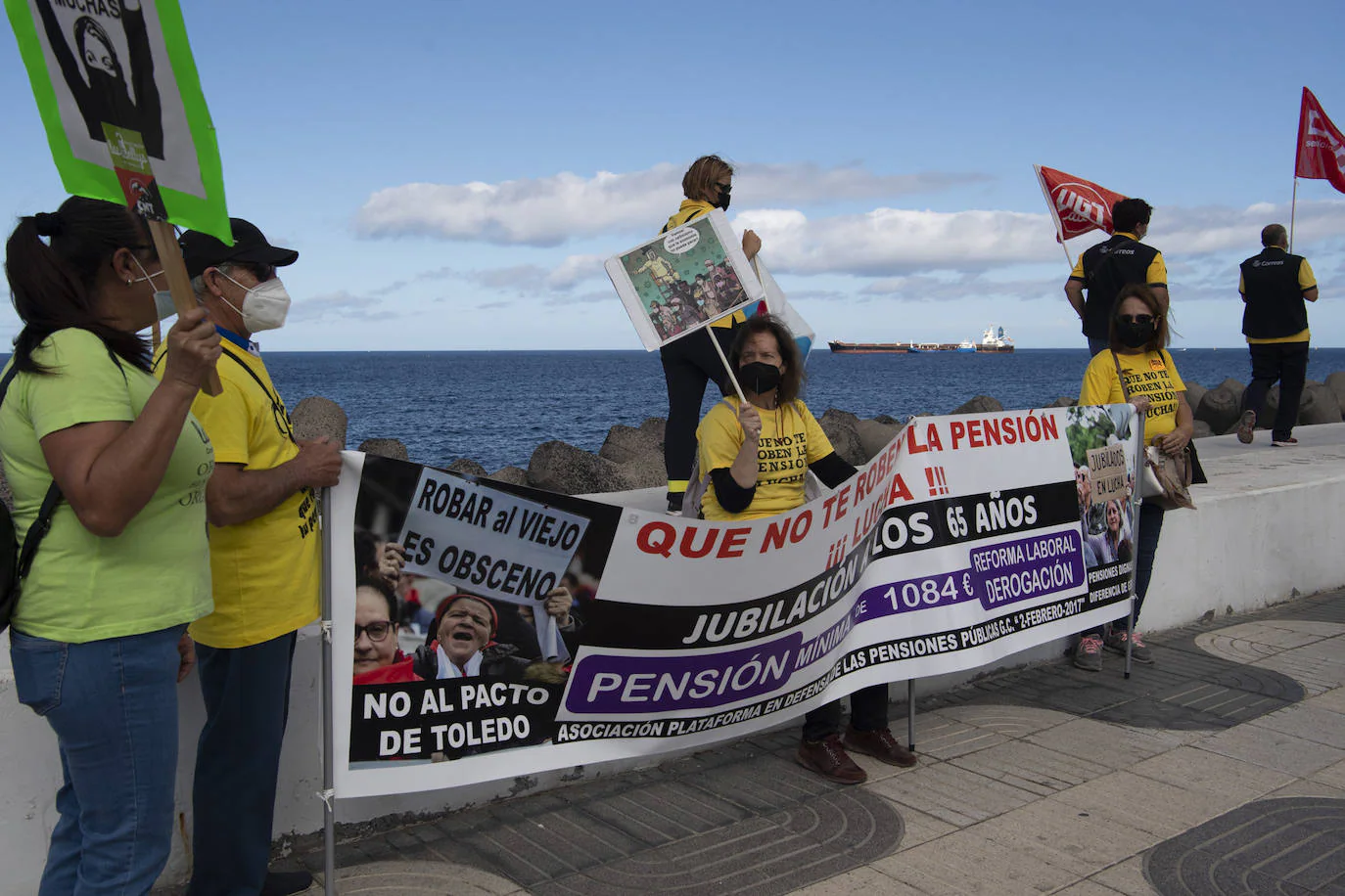 Fotos: Protesta laboral en plana Avenida Marítima