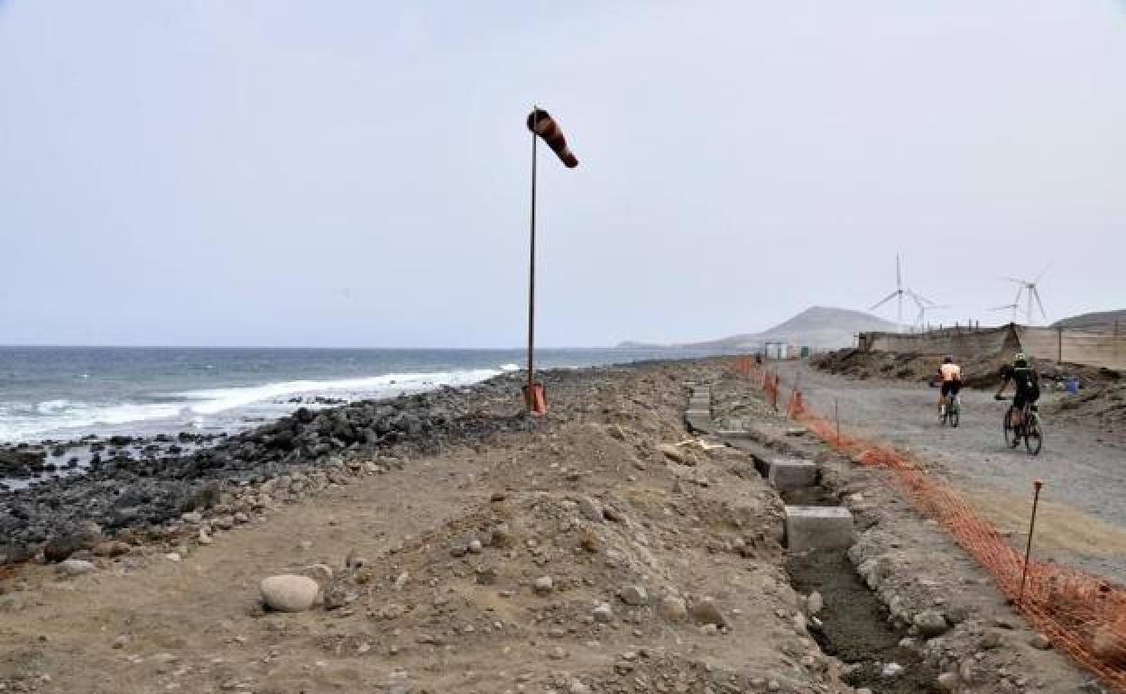 Kitesurfistas reclaman facilidades para practicar este deporte en El Burrero