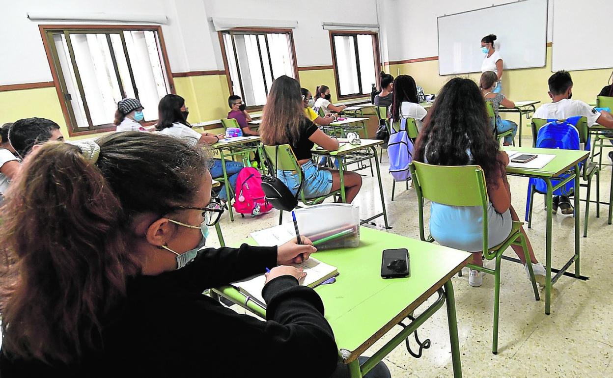 Imagen de archivo del inicio del curso en el Instituto de Educación Secundaria Alonso Quesada, en la capital grancanaria. 