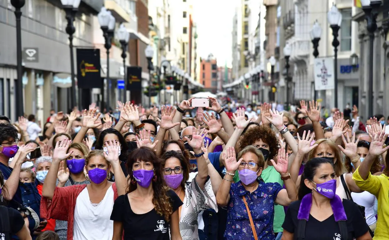 Hay que repetirlo: un maltratador nunca puede ser un buen padre» | Canarias7