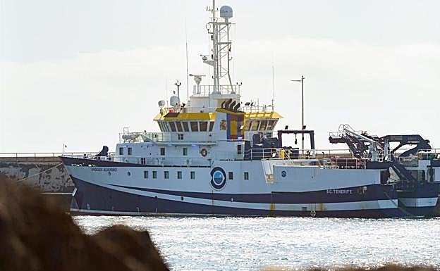 El buque 'Ángeles Alvariño' permanecerá en la zona de búsqueda unos días más