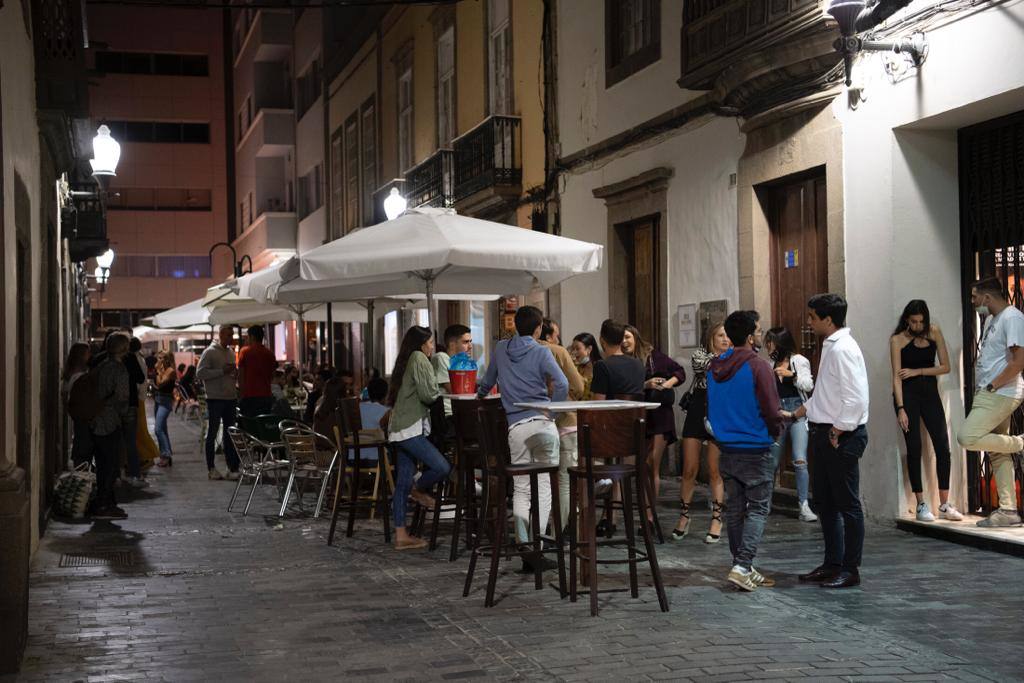 Fotos: Así vive la capital grancanaria el nuevo horario del cierre nocturno