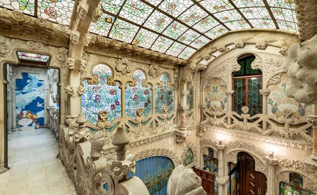 La Casa Navàs es una de las joyas modernistas de Reus. 