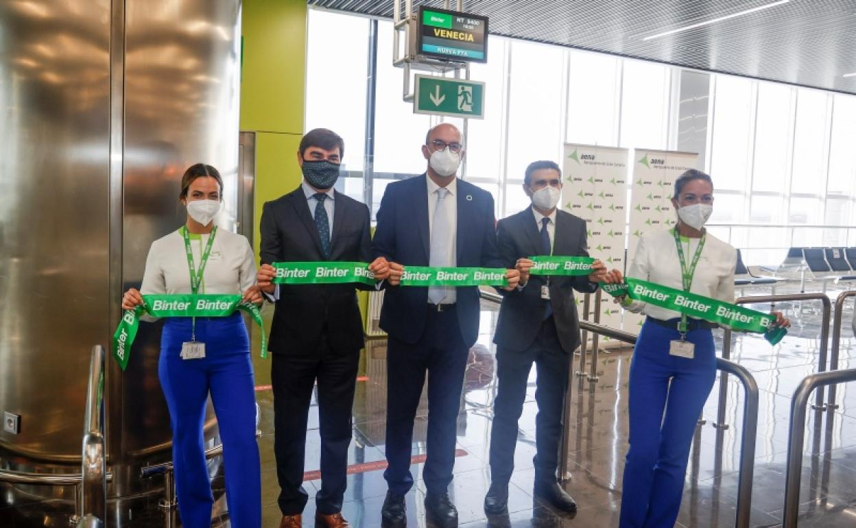 Binter estrena su vuelo directo a Venecia