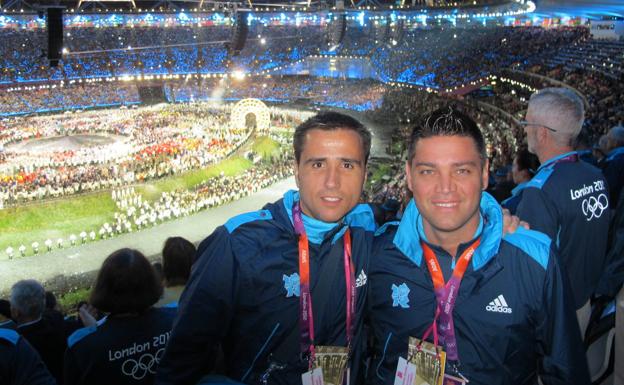 Los dos árbitros canarios en los juegos olímpicos de Londres. 