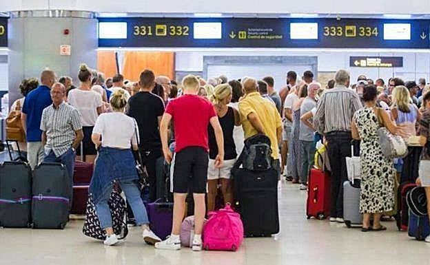 Canarias, una de las comunidades con más pasaportes digitales covid emitidos