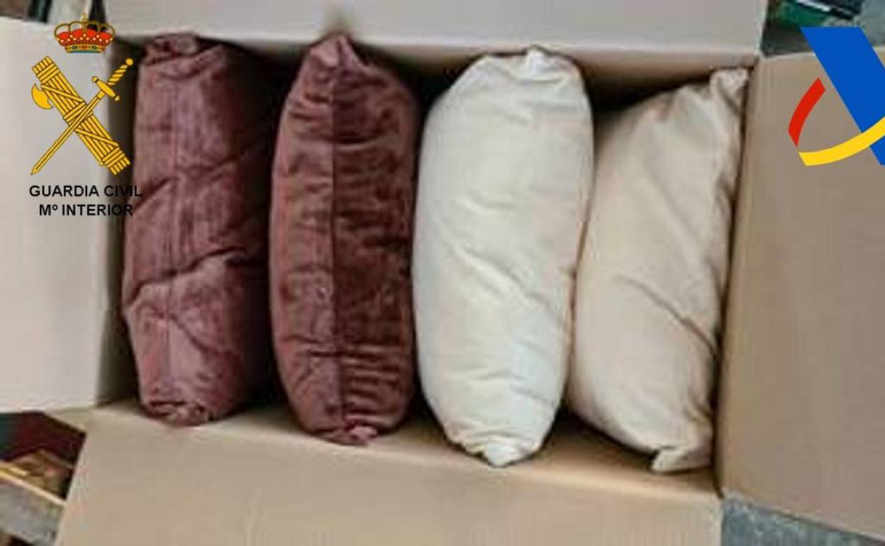 Envía por correo marihuana y hachís desde Tenerife a Irlanda