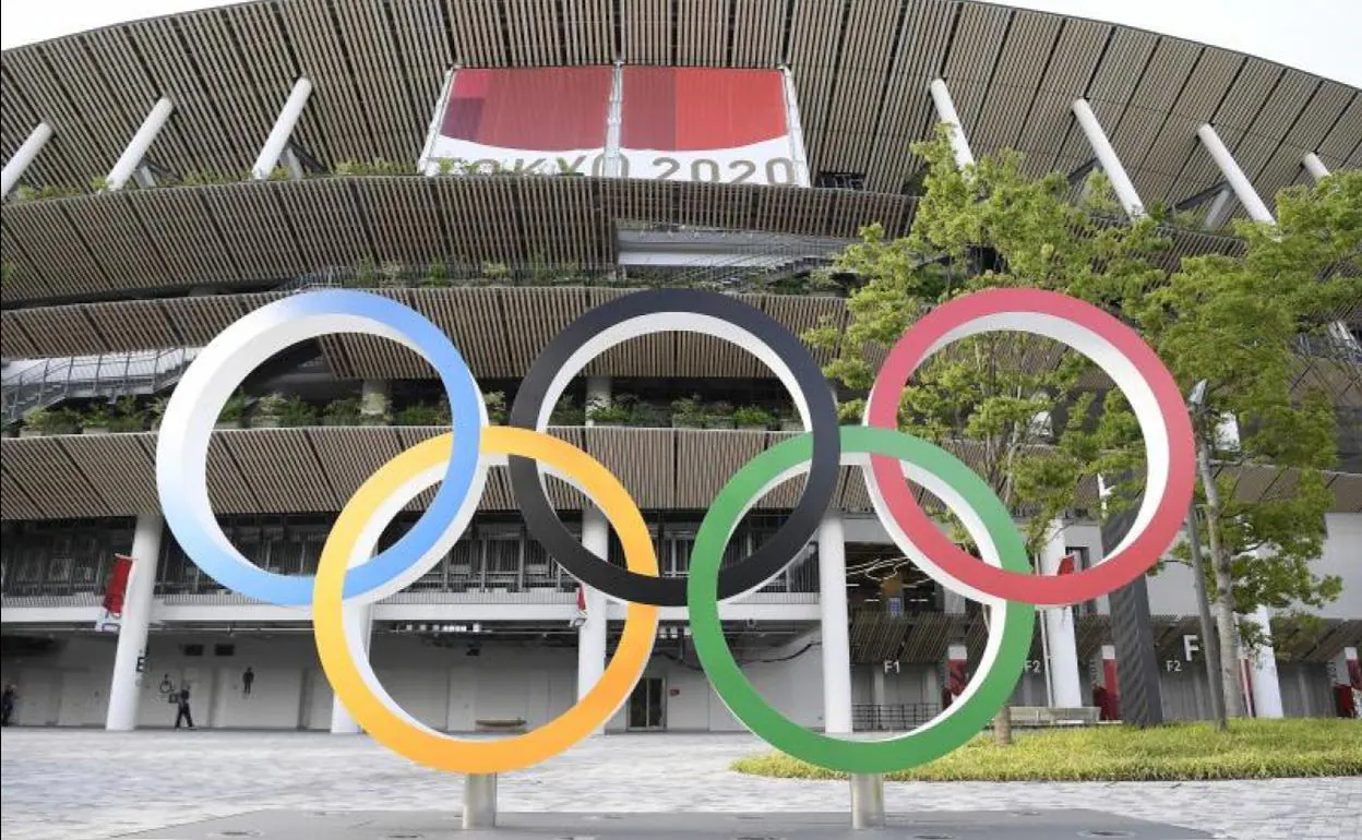 Vista exterior del Estadio Olímpico de Tokio. 