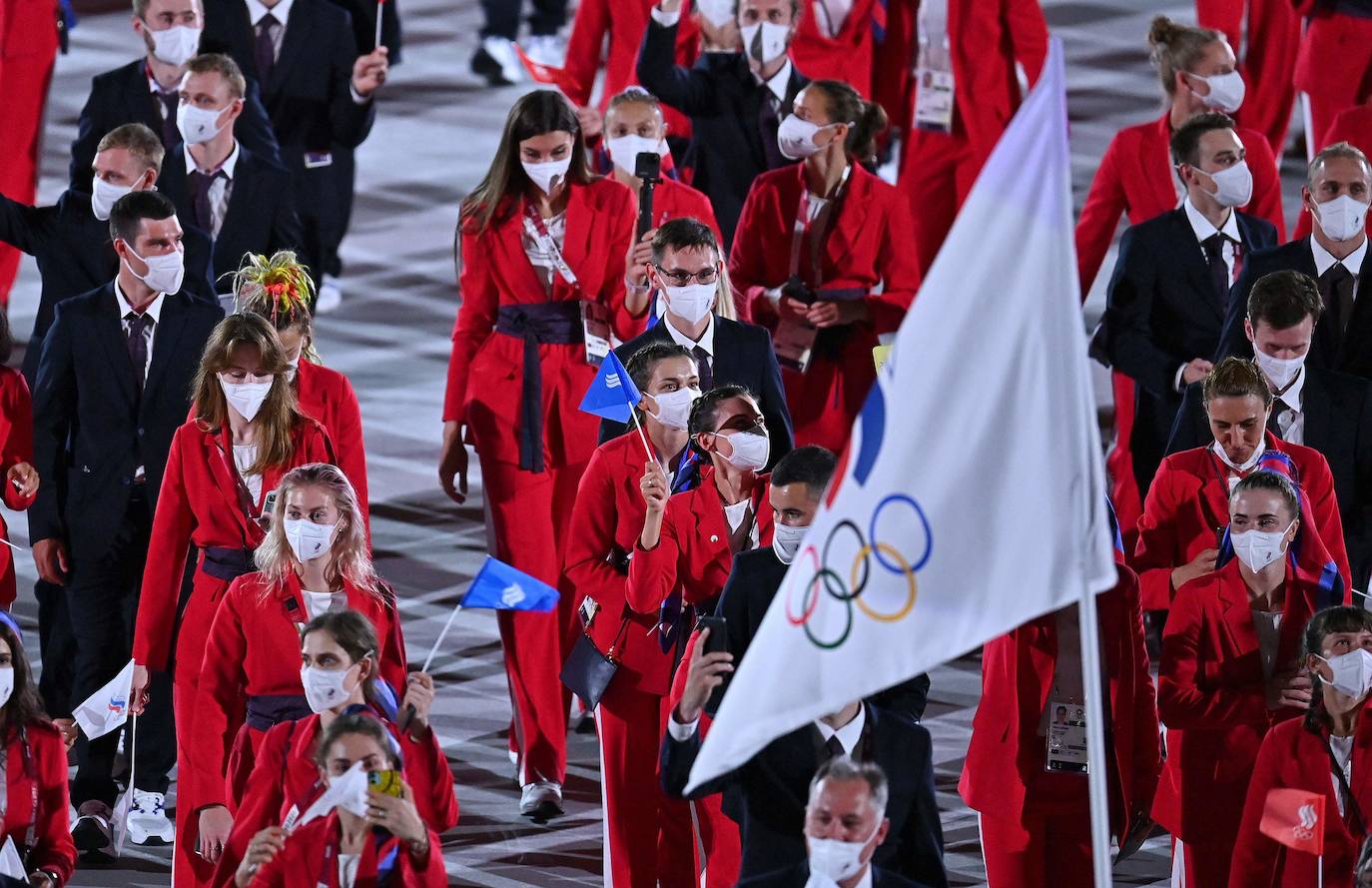 Desfile de la delegación del Comité Olímpico Ruso durante la ceremonia de inauguración. 