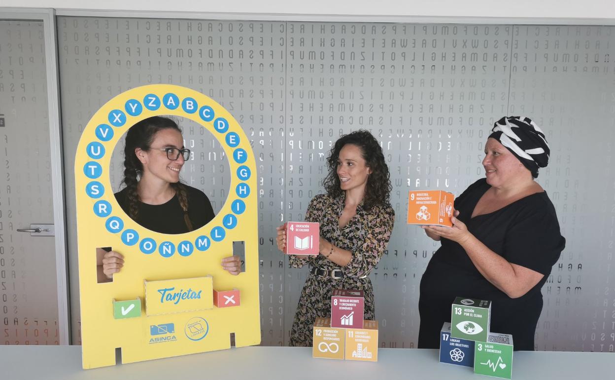 De Izquierda a Derecha Vanessa Collado, Marta González, Laura Álvarez. 