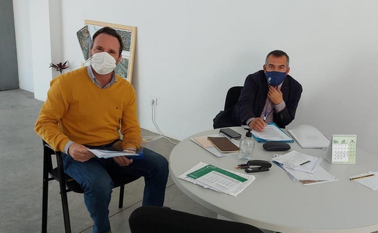 De izquierda a derecha, Eloy Santana y Álvaro Monzón. 