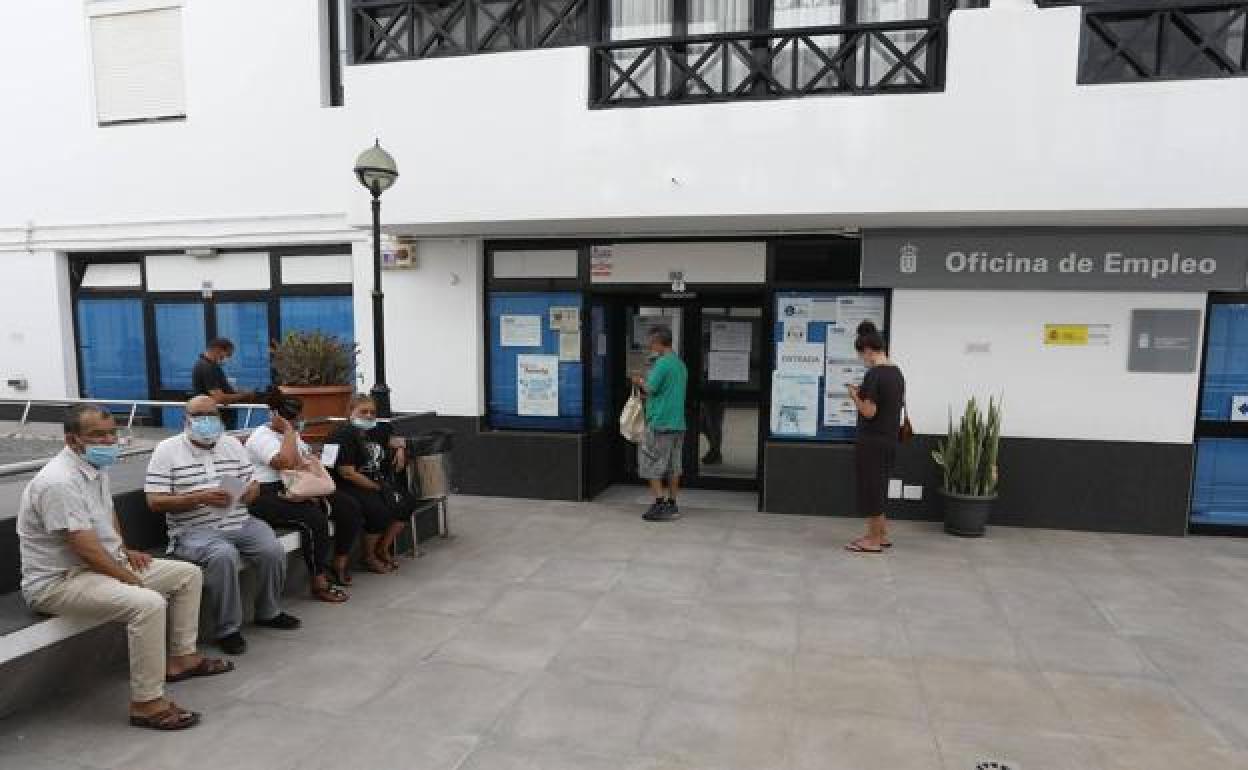 Imagen de archivo de una oficina de empleo en Lanzarote. 