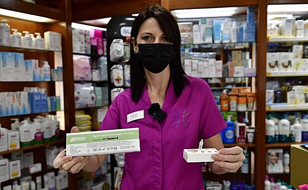 Las farmacias canarias carecen de suficientes test de antígenos para afrontar la demanda
