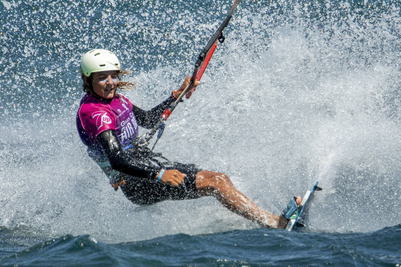 Fotos: El burrero acoge el campeonato de España de Kiteboarding y la primera competicion de Wing Foil de la isla