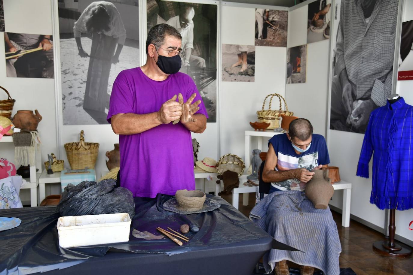Fotos: Artesanía en el Faro de Maspalomas