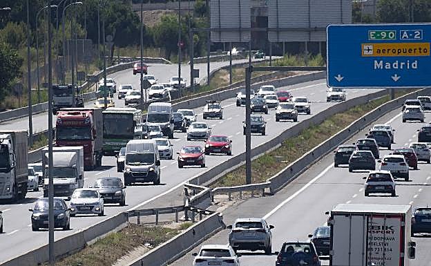 Vuelven los atascos: Tráfico espera cifras de 2019 con 6,6 millones de desplazamientos este puente