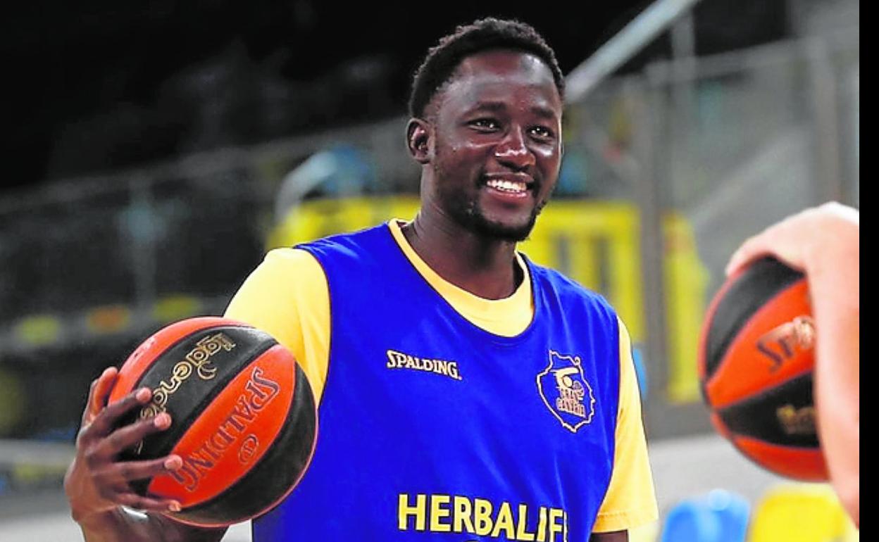 Ilimane Diop, en un entrenamiento del Granca 