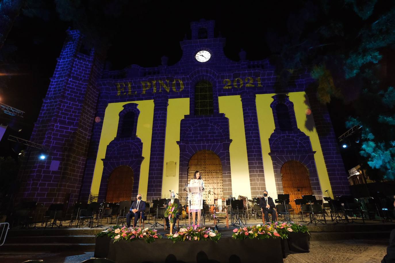 Fotos: Arrancan las Fiestas del Pino con el pregón de Carolina Darias
