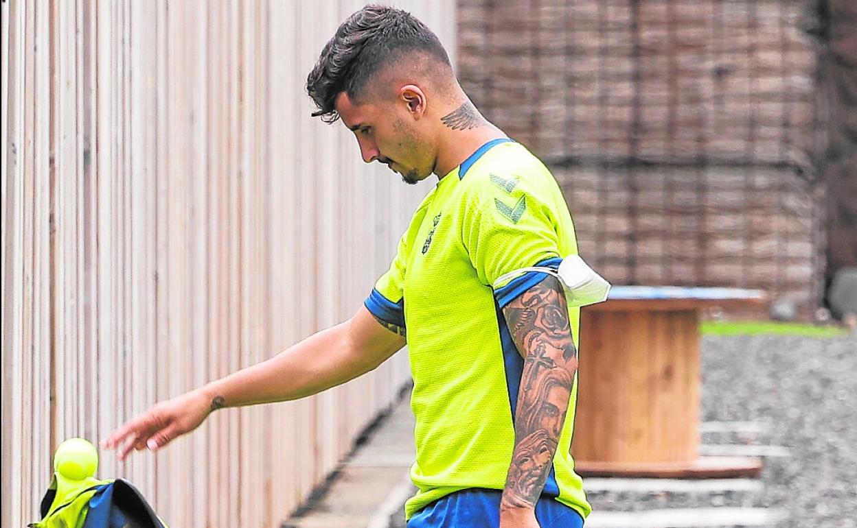 Cristian Cedrés, días atrás en Barranco Seco, sabe desde hace semanas que no cuenta. 